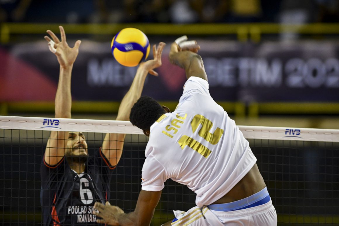 Sirjan Foolad e Cruzeiro pelo Mundial de Clubes de Vôlei - Foto: Cruzeiro/Divulgação