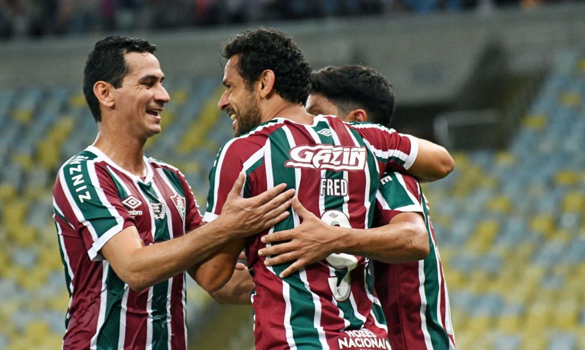 Fred comemora gol do Fluminense contra o Vila Nova