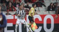 Zaracho comemora gol contra o Athletico