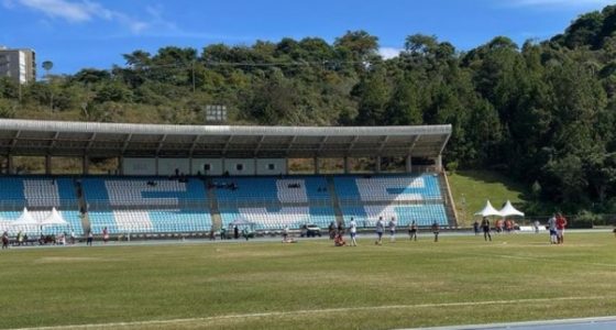 27.maio.2023 - Estádio da UFJF recebe Tupynambás e URT pela sétima rodada do Módulo 2