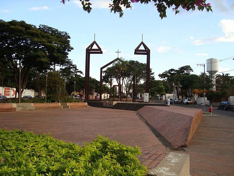 Praça Milton Campos