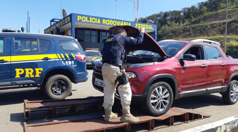 Veículo roubado em Pernambuco é encontrado em Betim (Imagem PRF Divulgação)