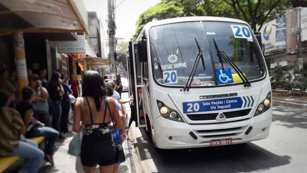 Linha de transporte de baixa capacidade em Betim