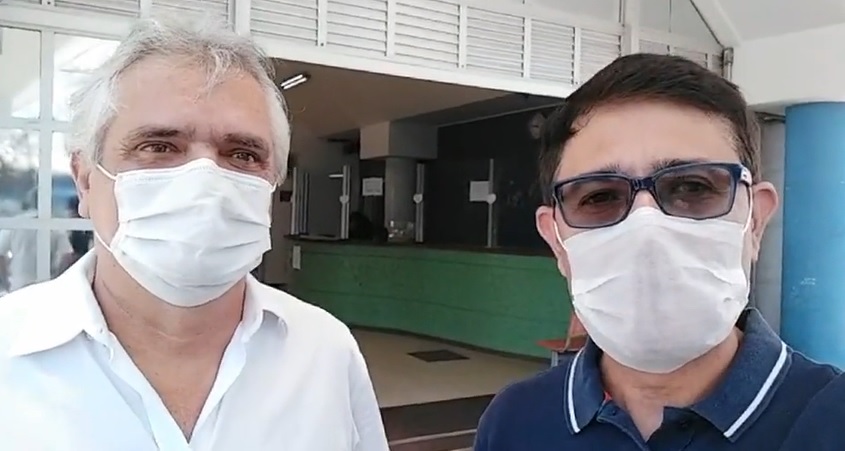 Candidato Junio Araújo ao lado do médico Eduardo Silva e Silva 1.out.2020 (Imagem Reprodução/Instagram)