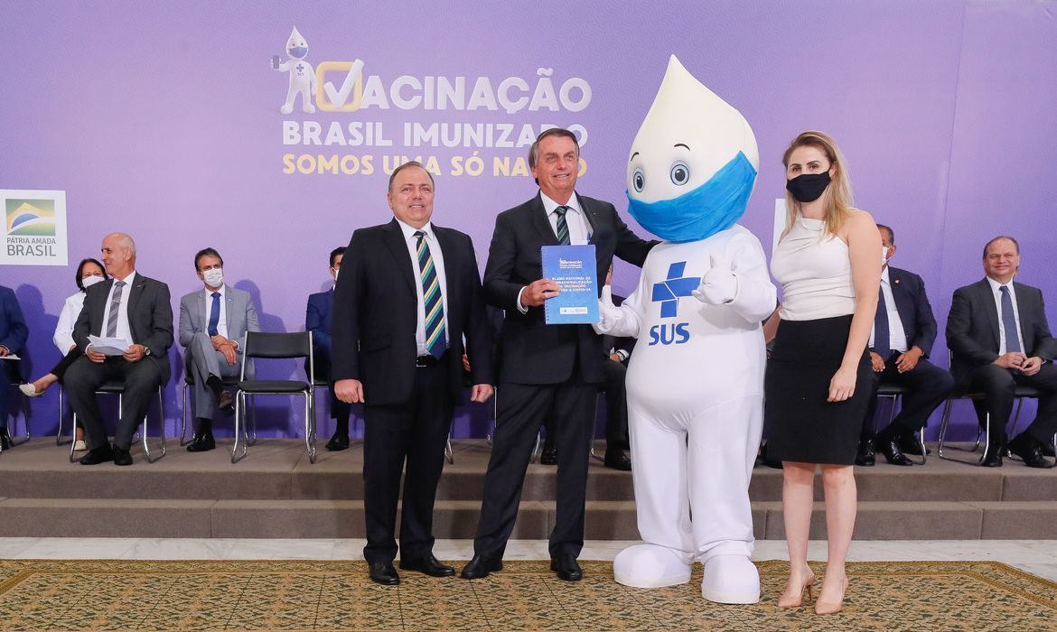 O Presidente Jair Bolsonaro, participa do lançamento do Plano Nacional de Operacionalização da Vacinação Contra a Covid-19 (Imagem Isac Nóbrega/PR/Divulgação)