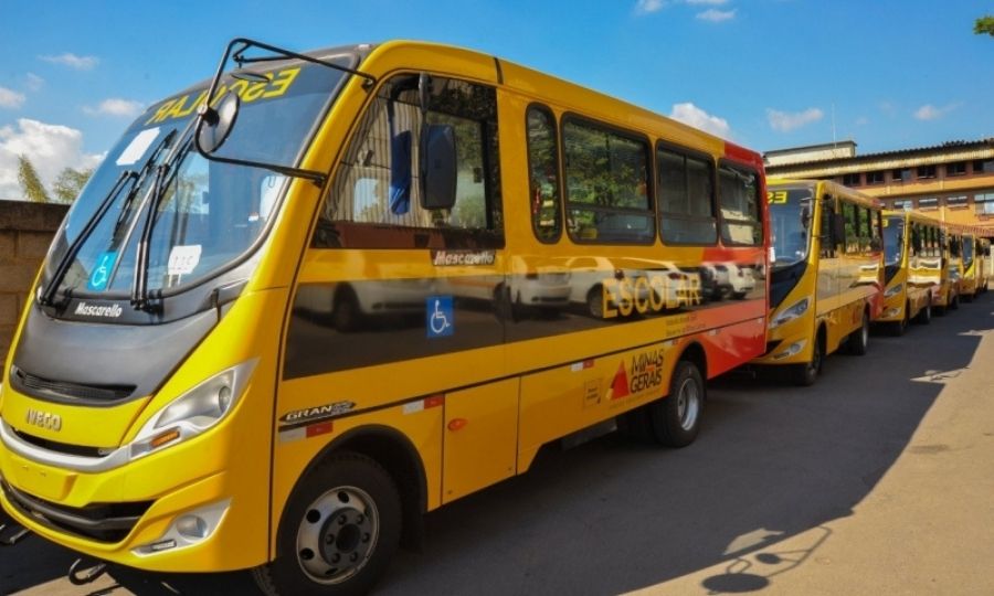 ônibus do transporte escolar de Betim (MG)