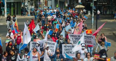 Sindicatos e movimentos sociais de Betim protestam contra Prefeitura e Ipremb