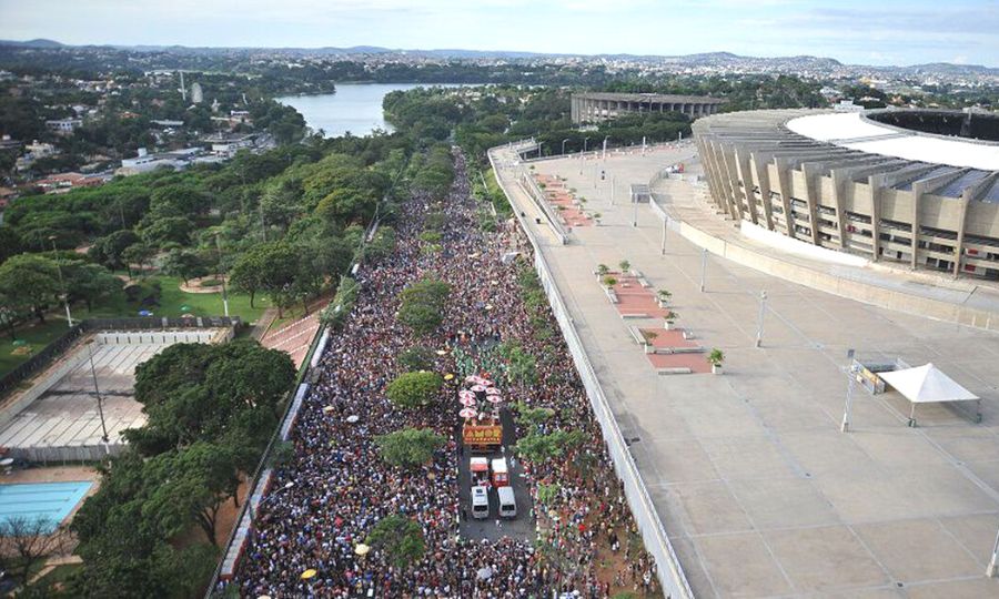 Bloco de carnaval na Pampulha, em Belo Horizonte