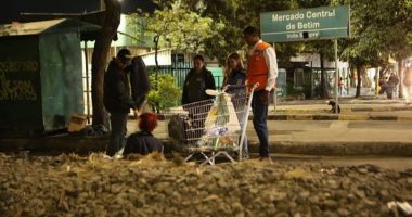 Nesta semana, a Defesa Civil de Betim entregou agasalhos e cobertores para pessoas em situação de rua
